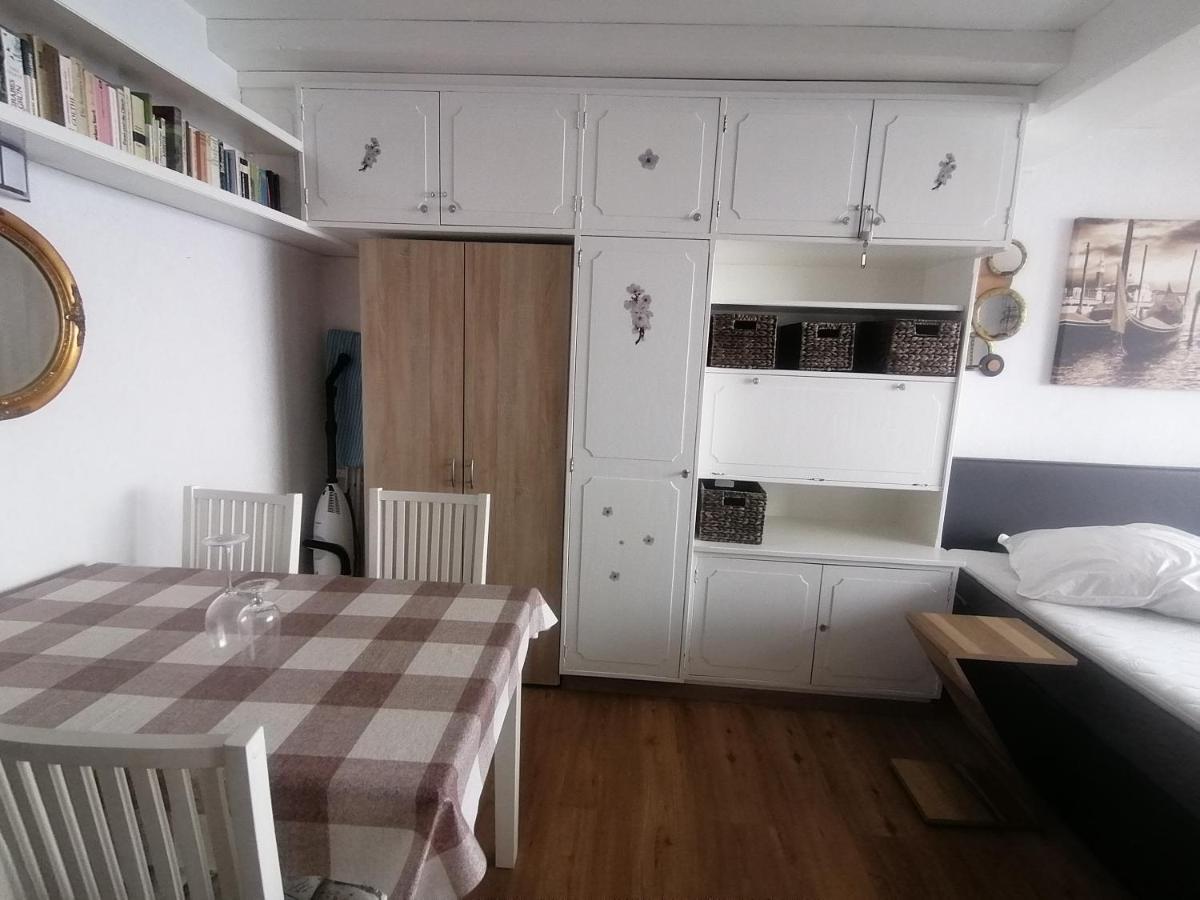 Haus Enzian - Apartment Gerlitzen Kanzelhohe 外观 照片
